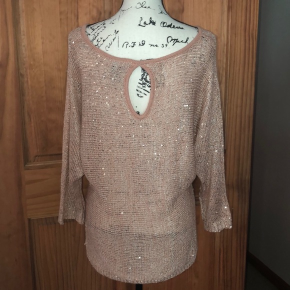 Questions Sequin Tunic On /Off Shoulder Sweater - Picture 4 of 6